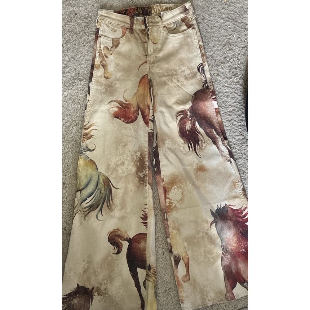 Lainey Wilson x Wrangler Collab Painted Horse Design Tan Jeans 29 Western Cowoy